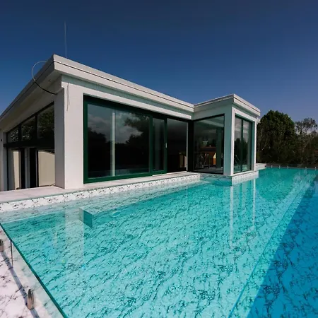 Bauhaus Wellness * Siofok
