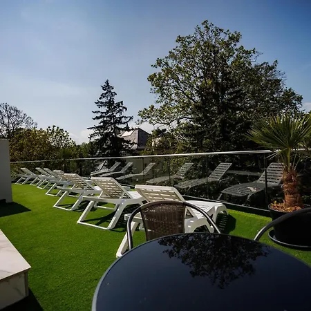 Bauhaus Wellness Appartement Siófok