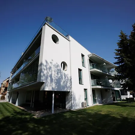 Bauhaus Wellness * Siófok