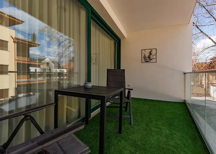 Bauhaus Wellness Appartement Siófok